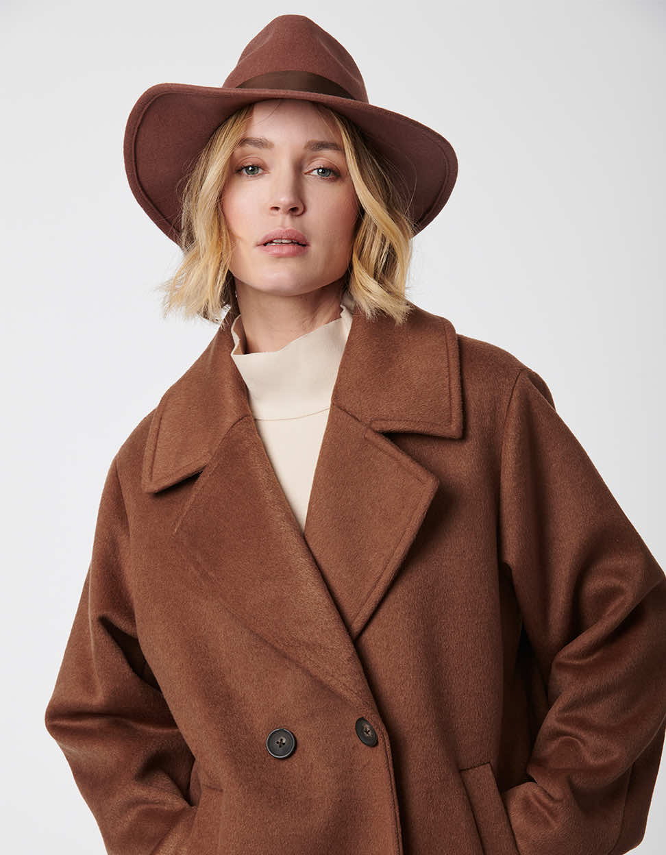 Heritage Classic Wool Coat - Image 3
