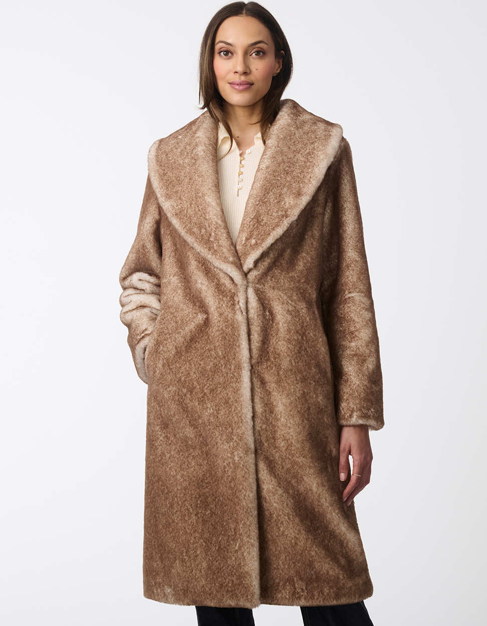 Luxe Plush Faux Fur Coat - Image 2