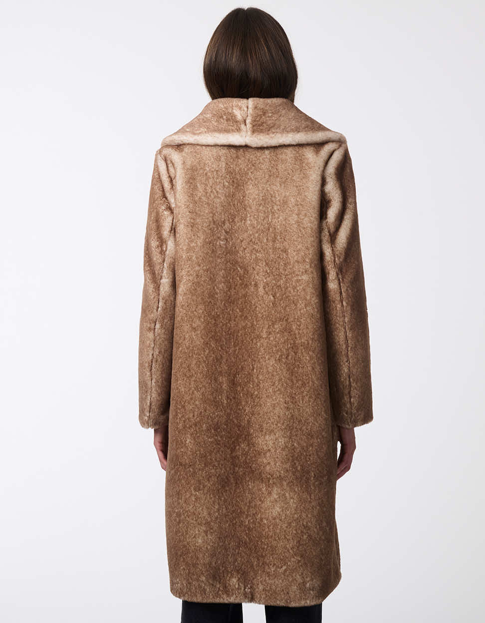 Luxe Plush Faux Fur Coat - Image 4