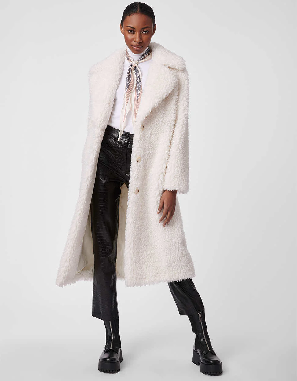 Modern Cloud Faux Fur Coat - Image 3
