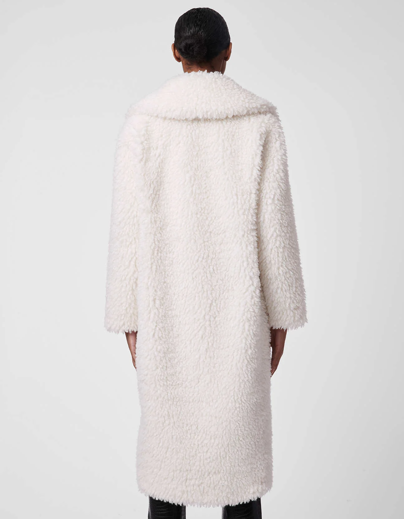 Modern Cloud Faux Fur Coat - Image 5