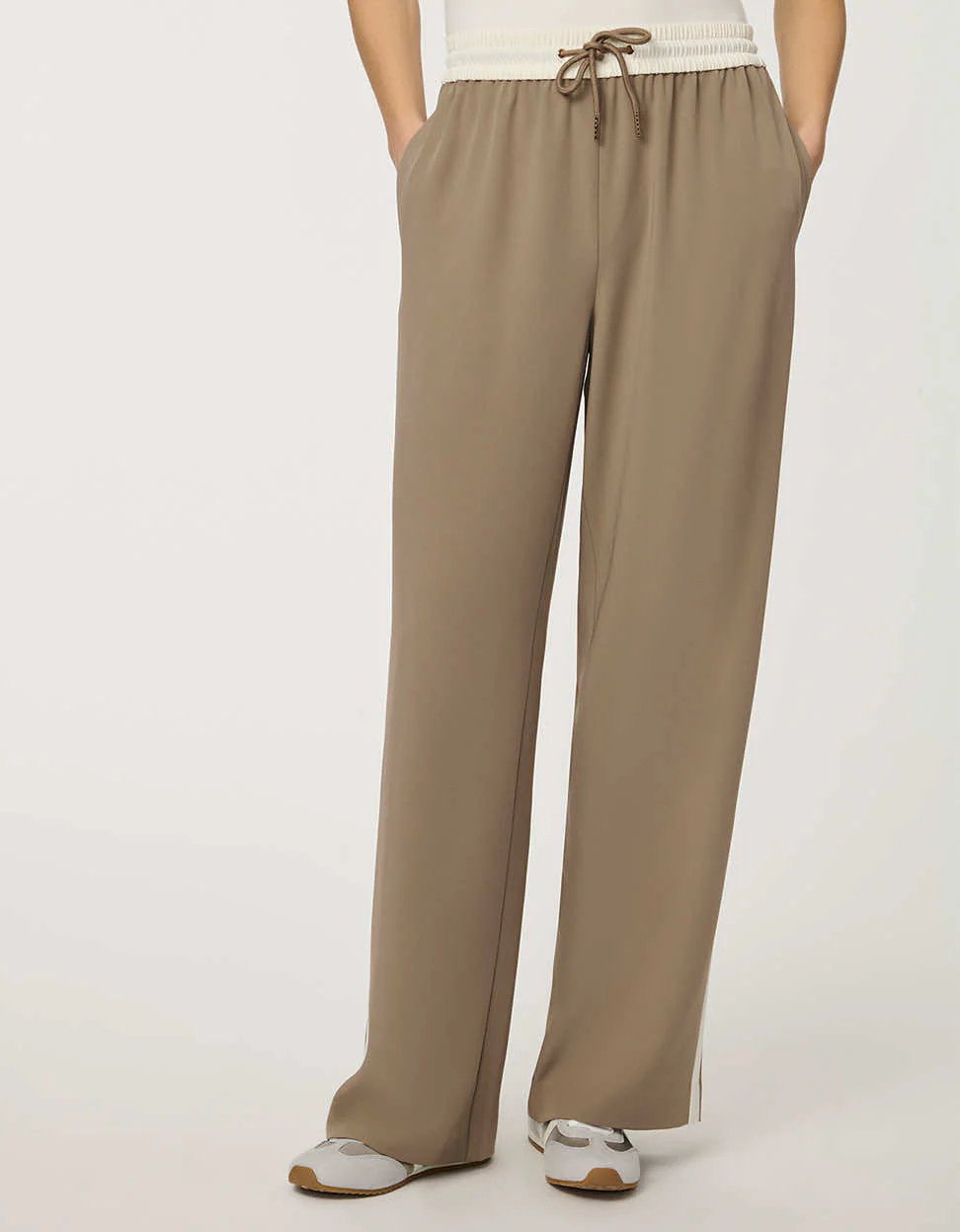 Pull-On Side Stripe Trouser